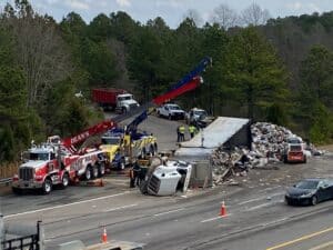 toppled truck cargo recovery towing